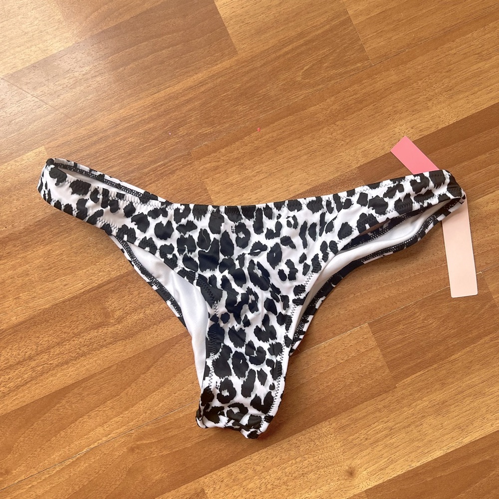 NWT VS Black and White Leopard Print Itsy Bikini Bottom